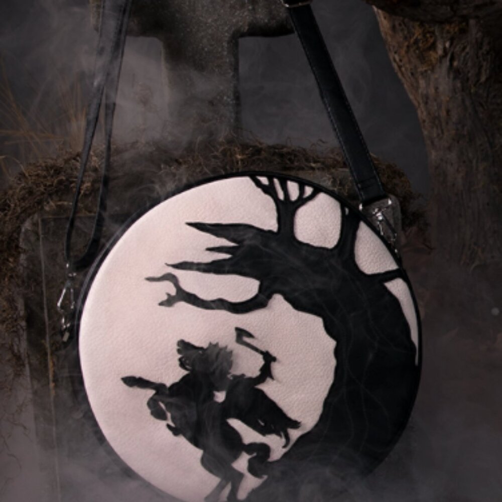 black and (off) white cross body purse from La Femme En Noir 'Sleepy Hollow' col